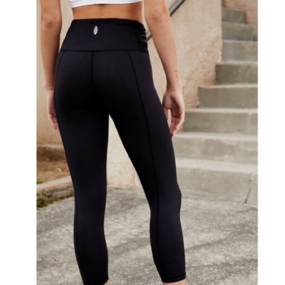 FP MOVEMENT Black high waisted Leggings  athleisure yoga gym athletic - Picture 1 of 10
